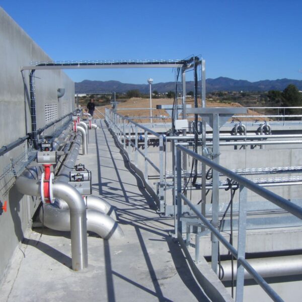 Diseño, suministro, instalación y puesta en marcha de Depuradora Urbana